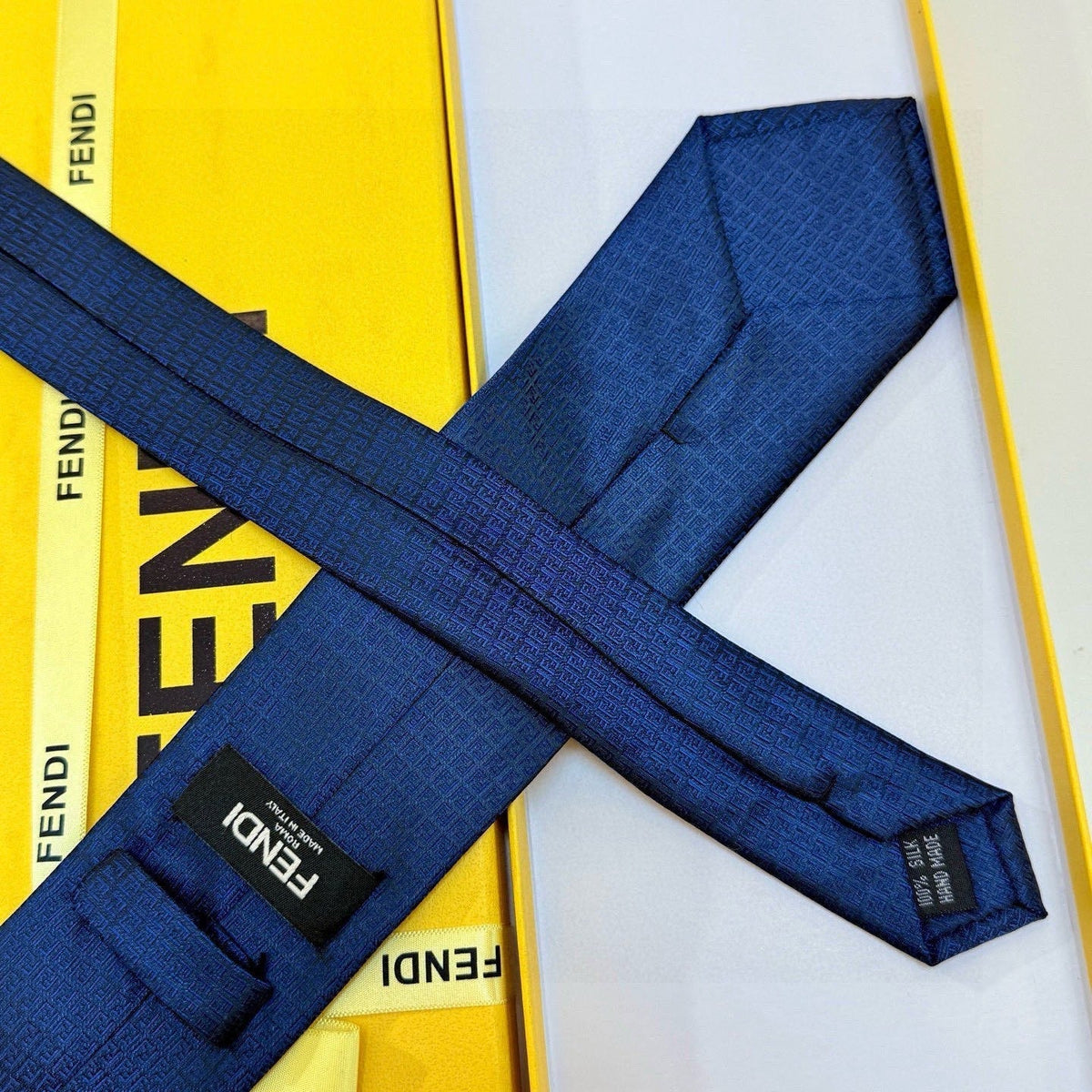 Fendi Style Men's Textured Solid Silk Tie