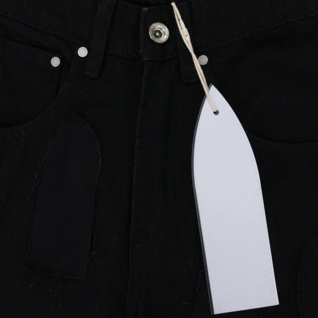 BLACK FLYAWAY STRAIGHT-FIT JEANS
