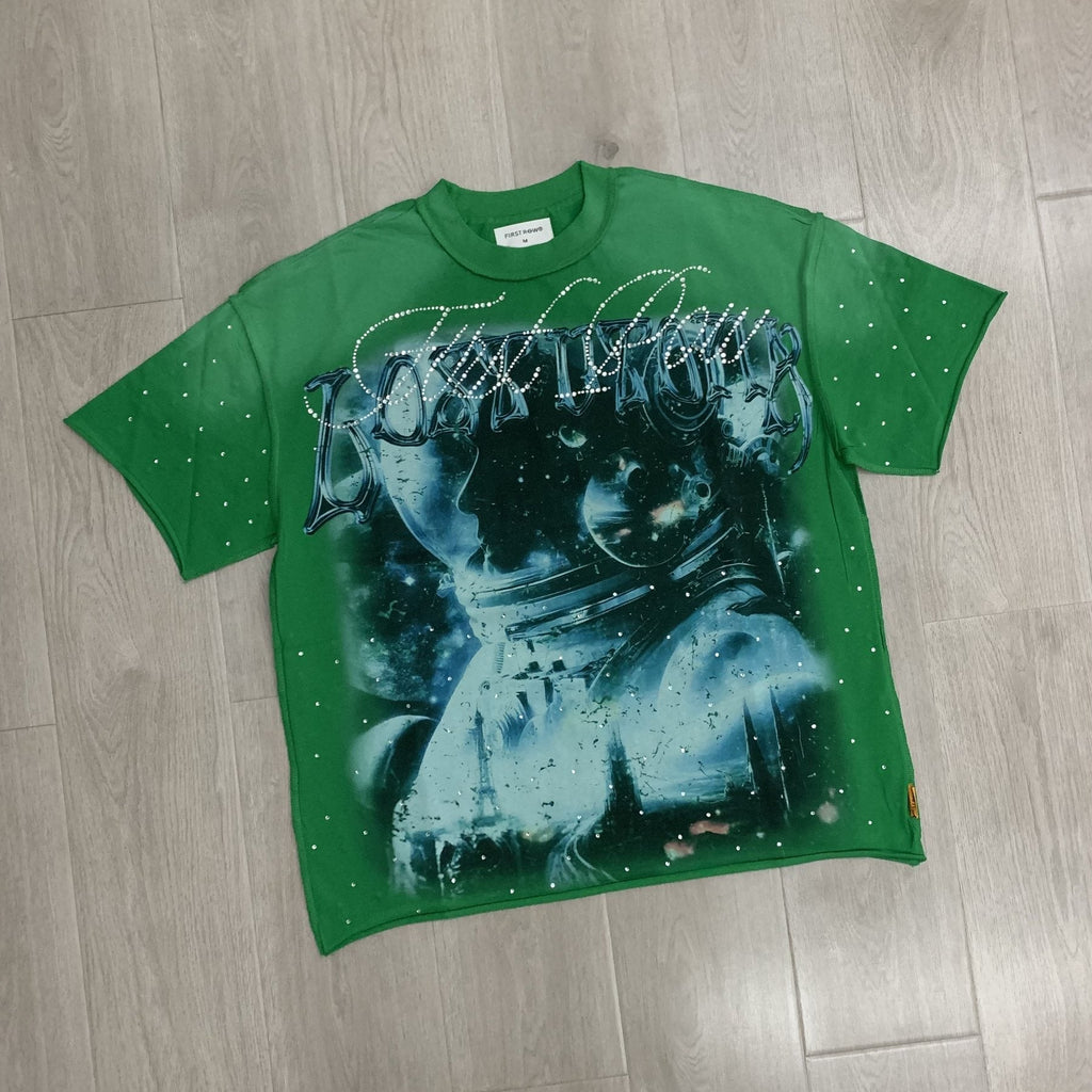 FIRST ROW Lost Utopia Universe Astronaut Cropped T-Shirt